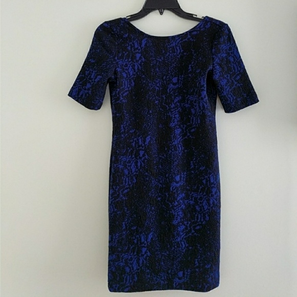 BONGO Dresses & Skirts - BONGO Sleeved Bodycon Dress